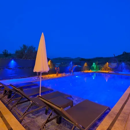 Villaoliveterrace Villa *