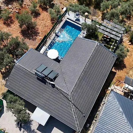 Villaoliveterrace *